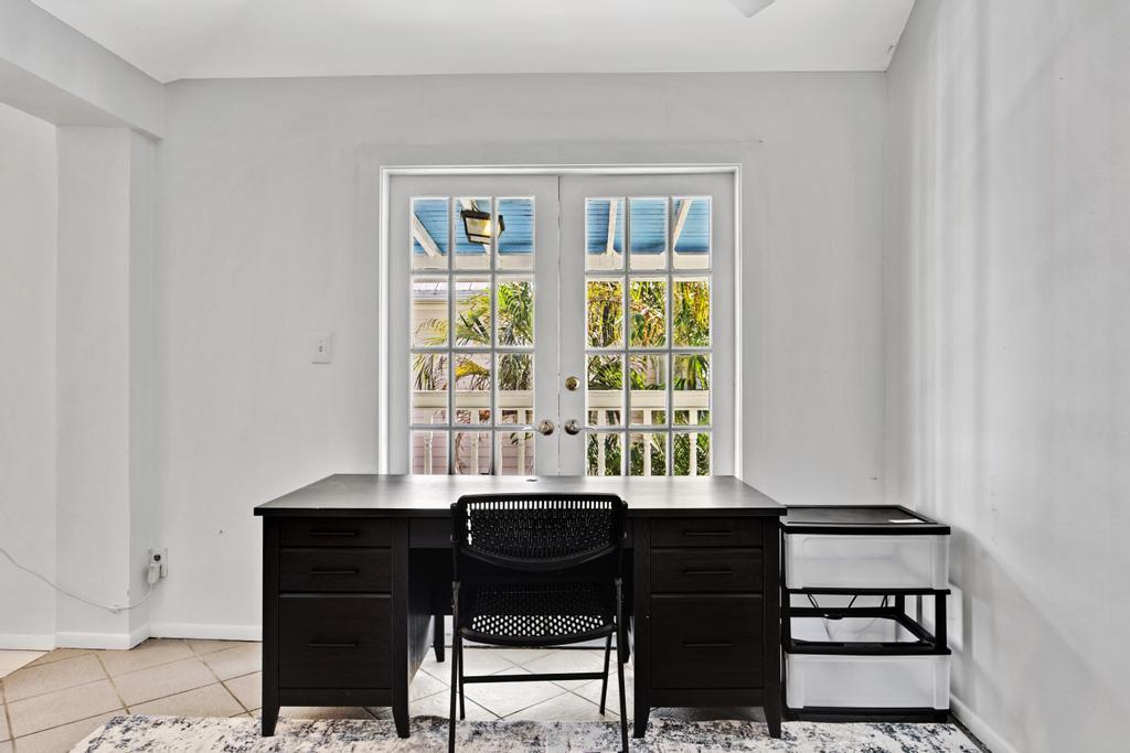 623 Thomas Street Unit: C