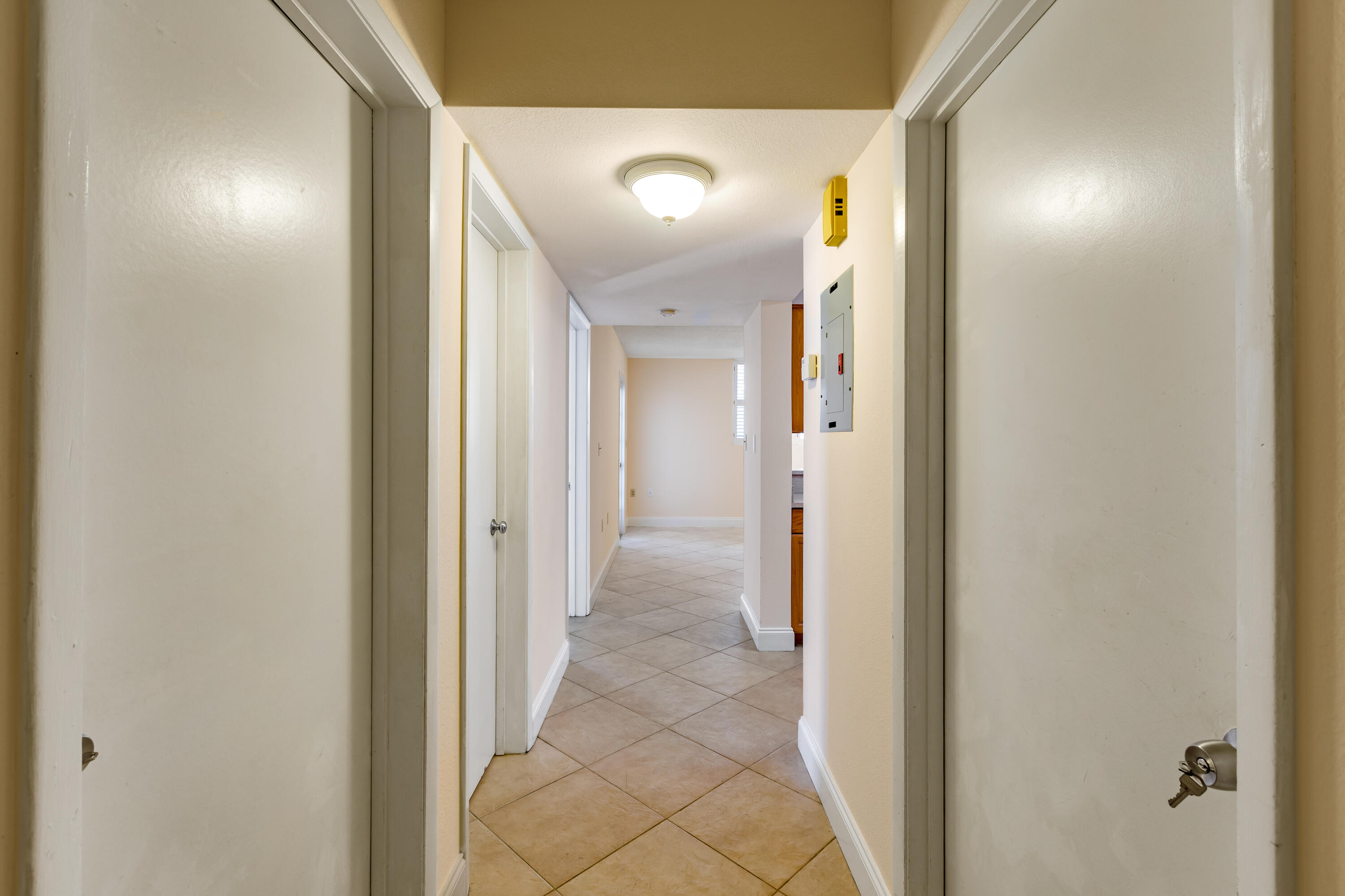 3930 S 3930 Roosevelt Boulevard Unit: N302