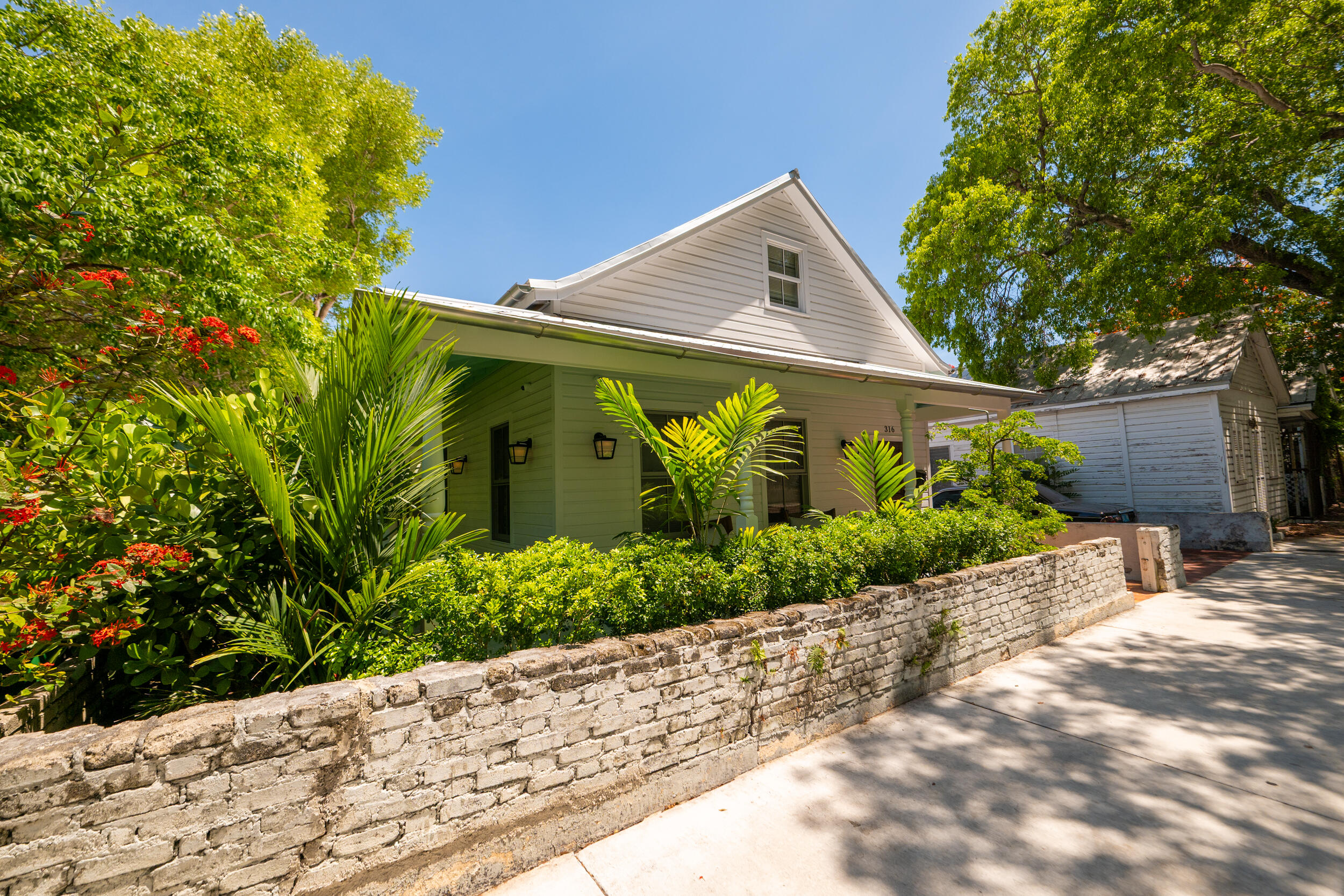 316 Southard Street