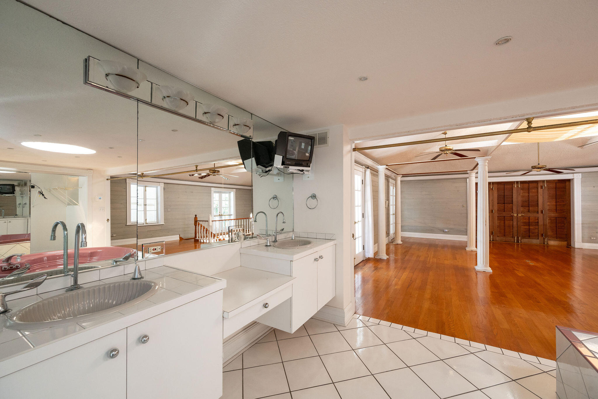 1222 Von Phister Street