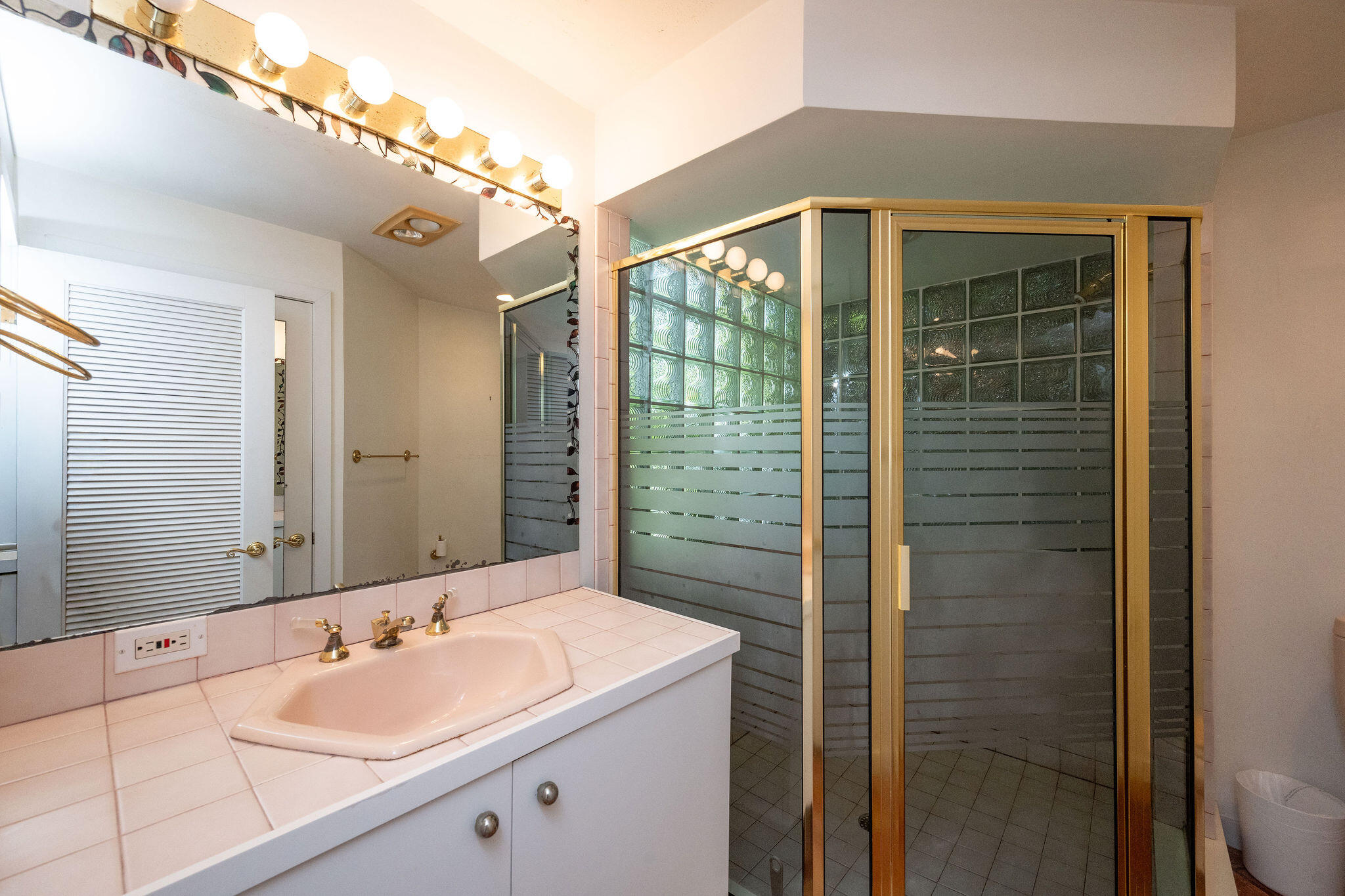 1222 Von Phister Street