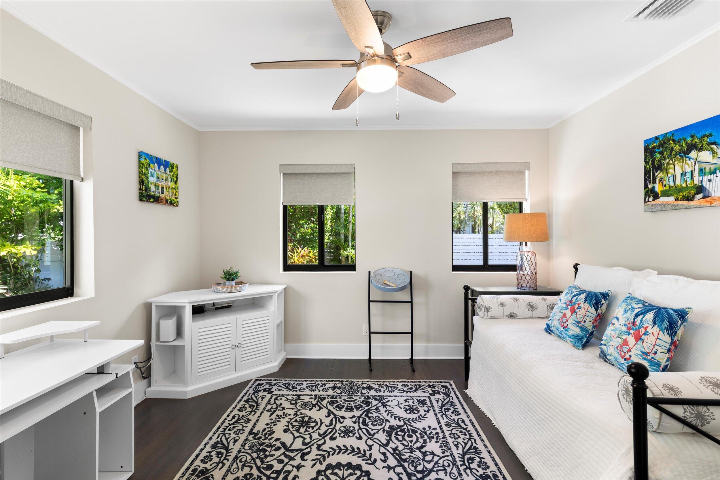 1526 Washington Street