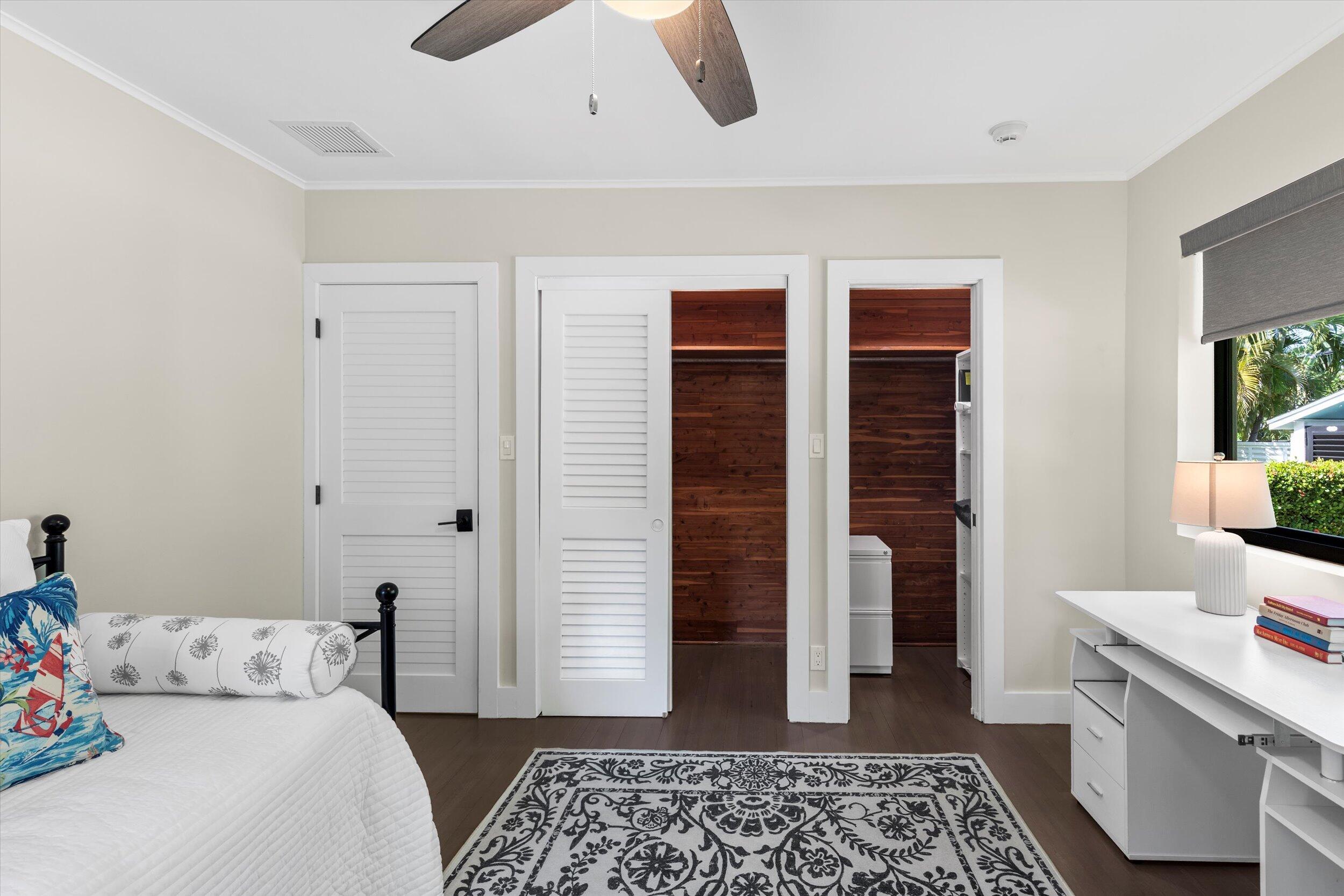 1526 Washington Street