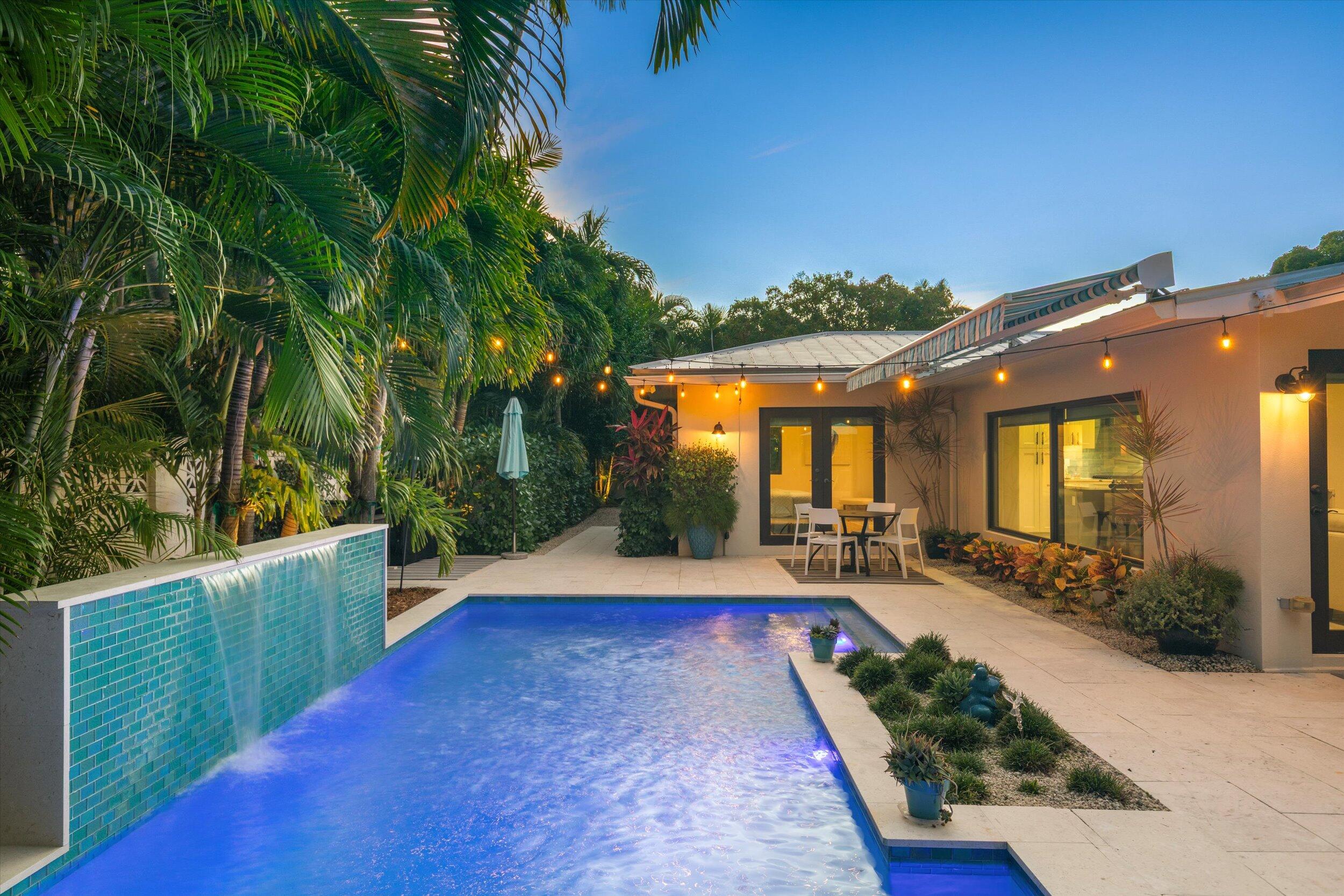 1526 Washington Street