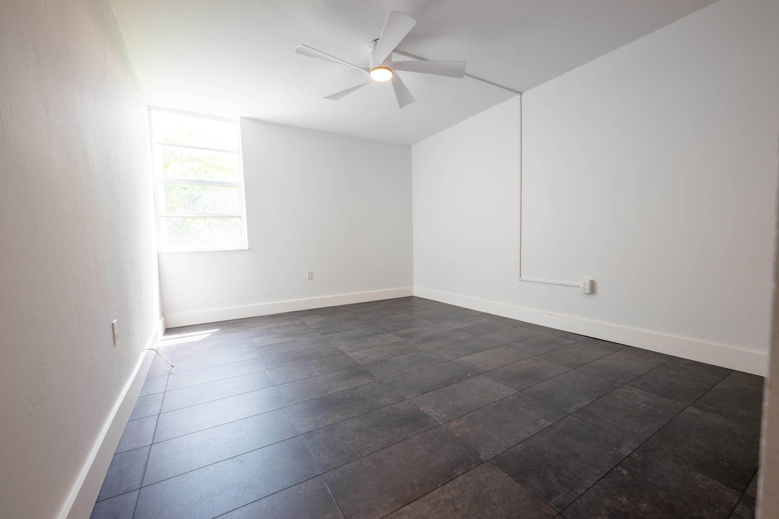 3312 Northside Drive Unit: 205