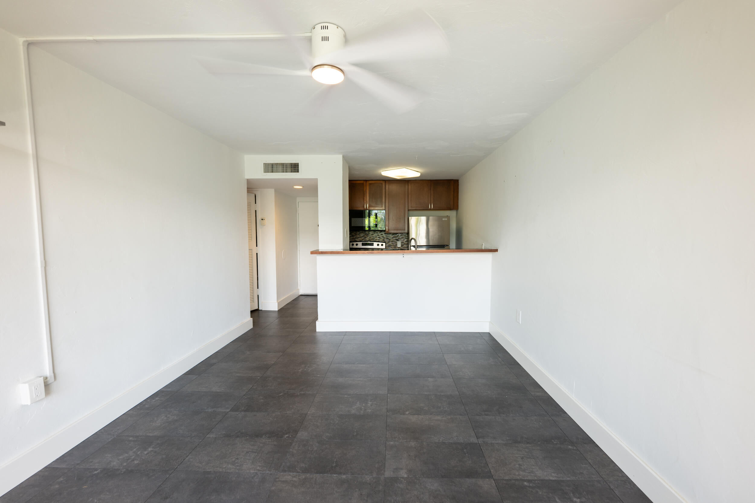 3312 Northside Drive Unit: 205