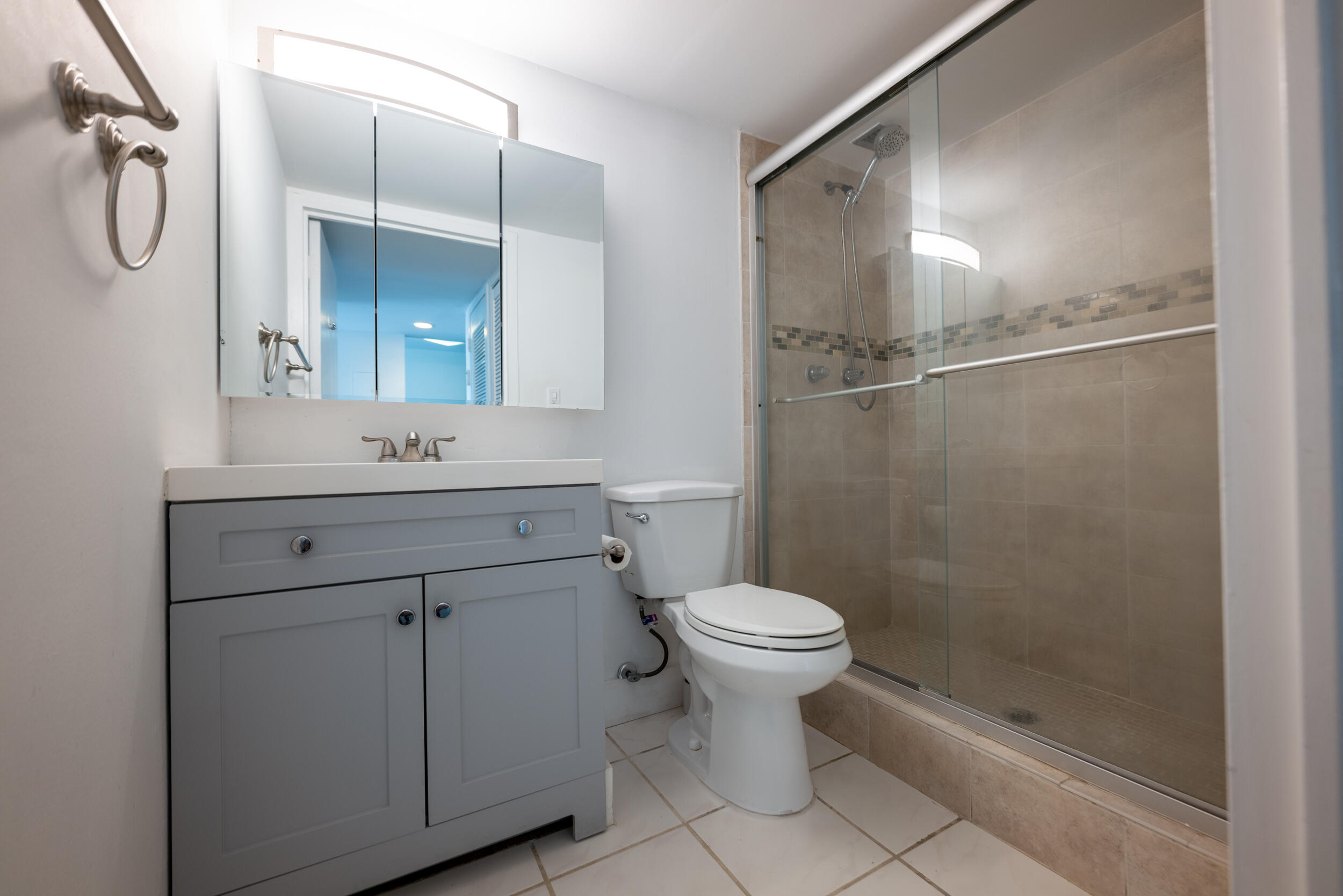 3312 Northside Drive Unit: 205