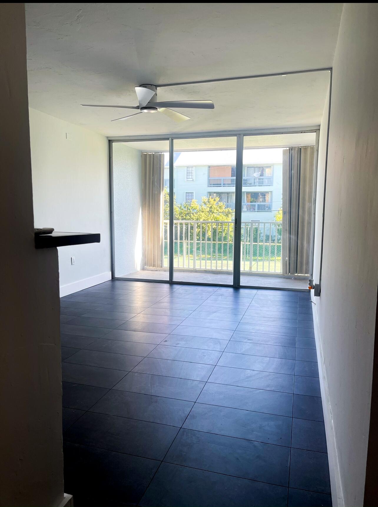 3312 Northside Drive Unit: 205