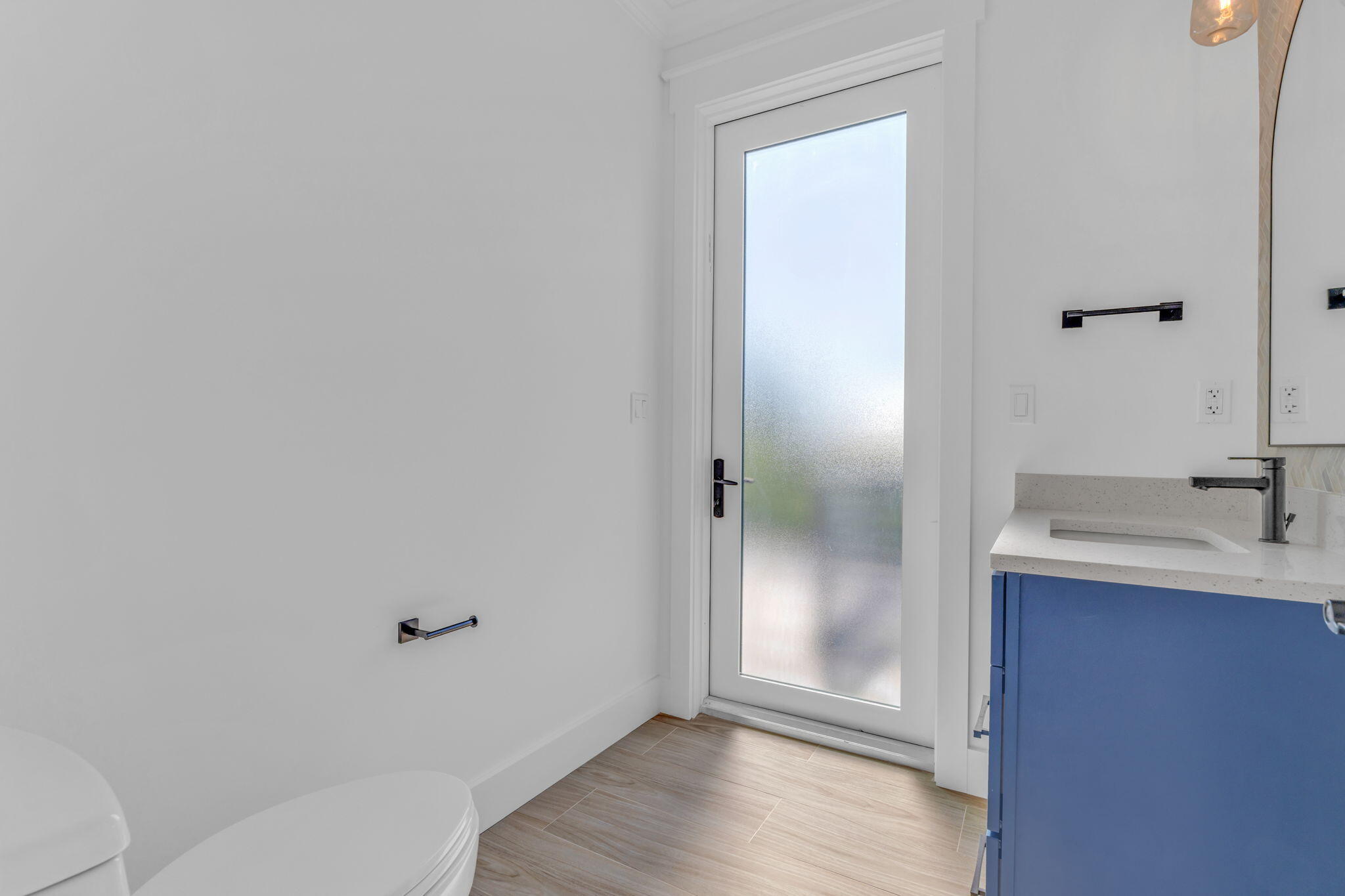 17210 Angelfish Lane Unit: + 17220