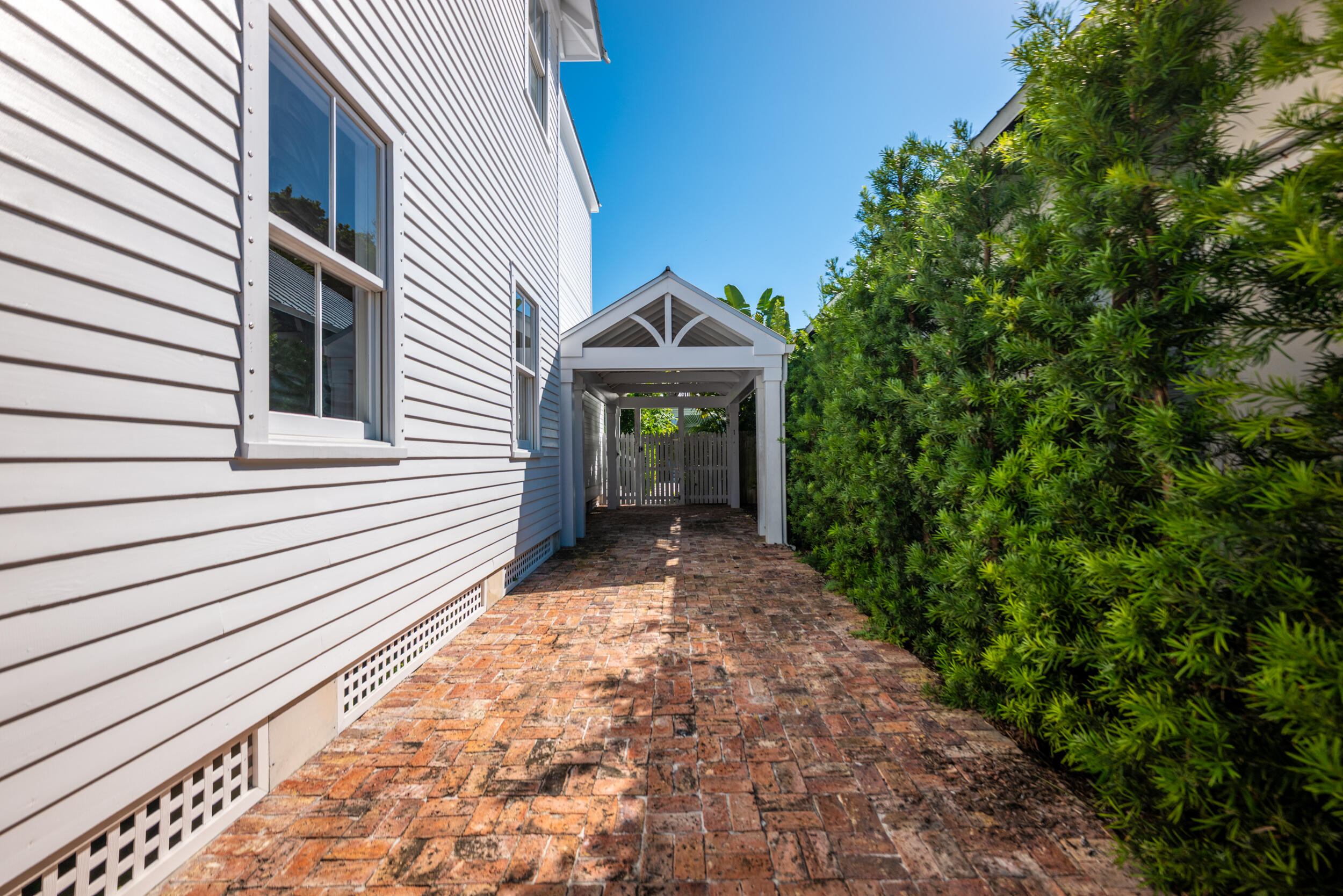 616 Eaton Street