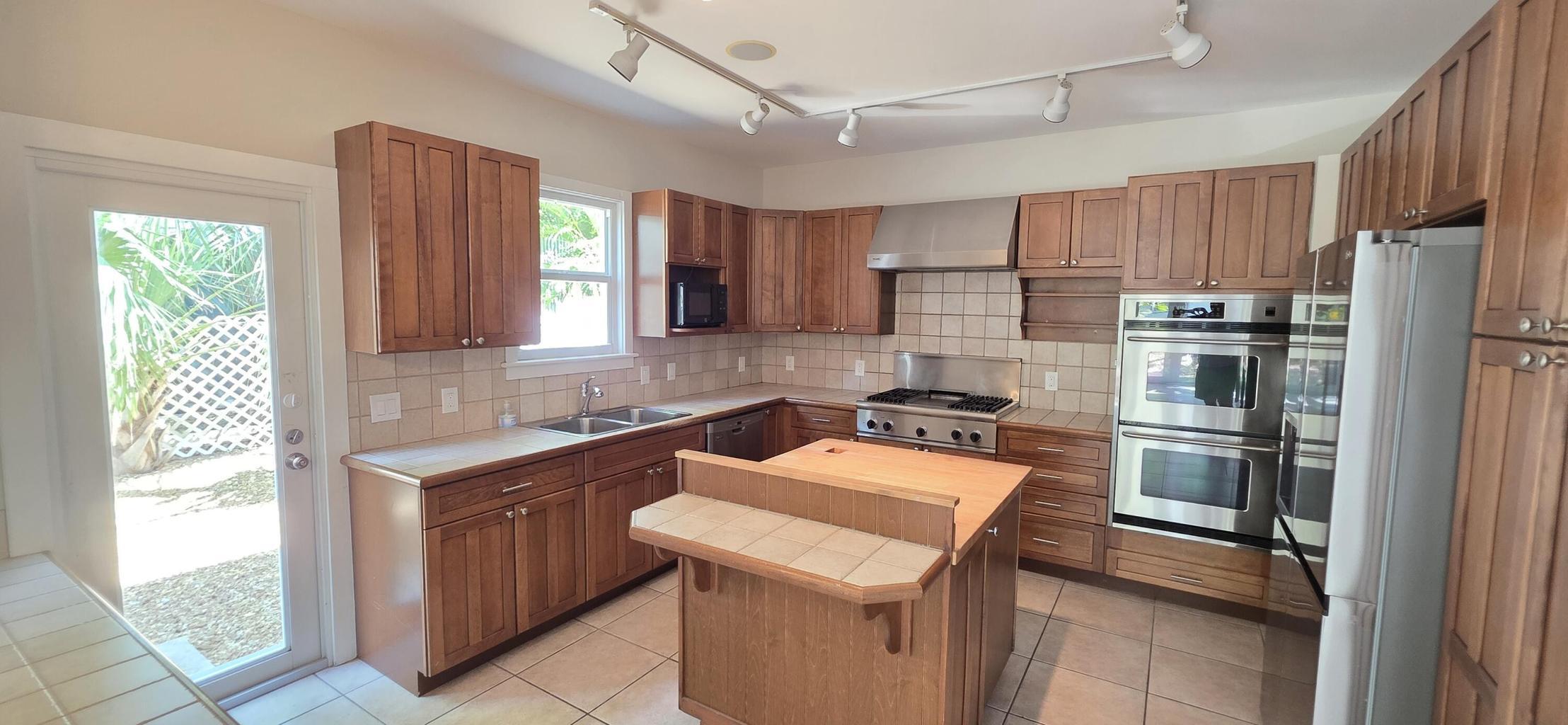 1213 Truman Avenue Unit: C