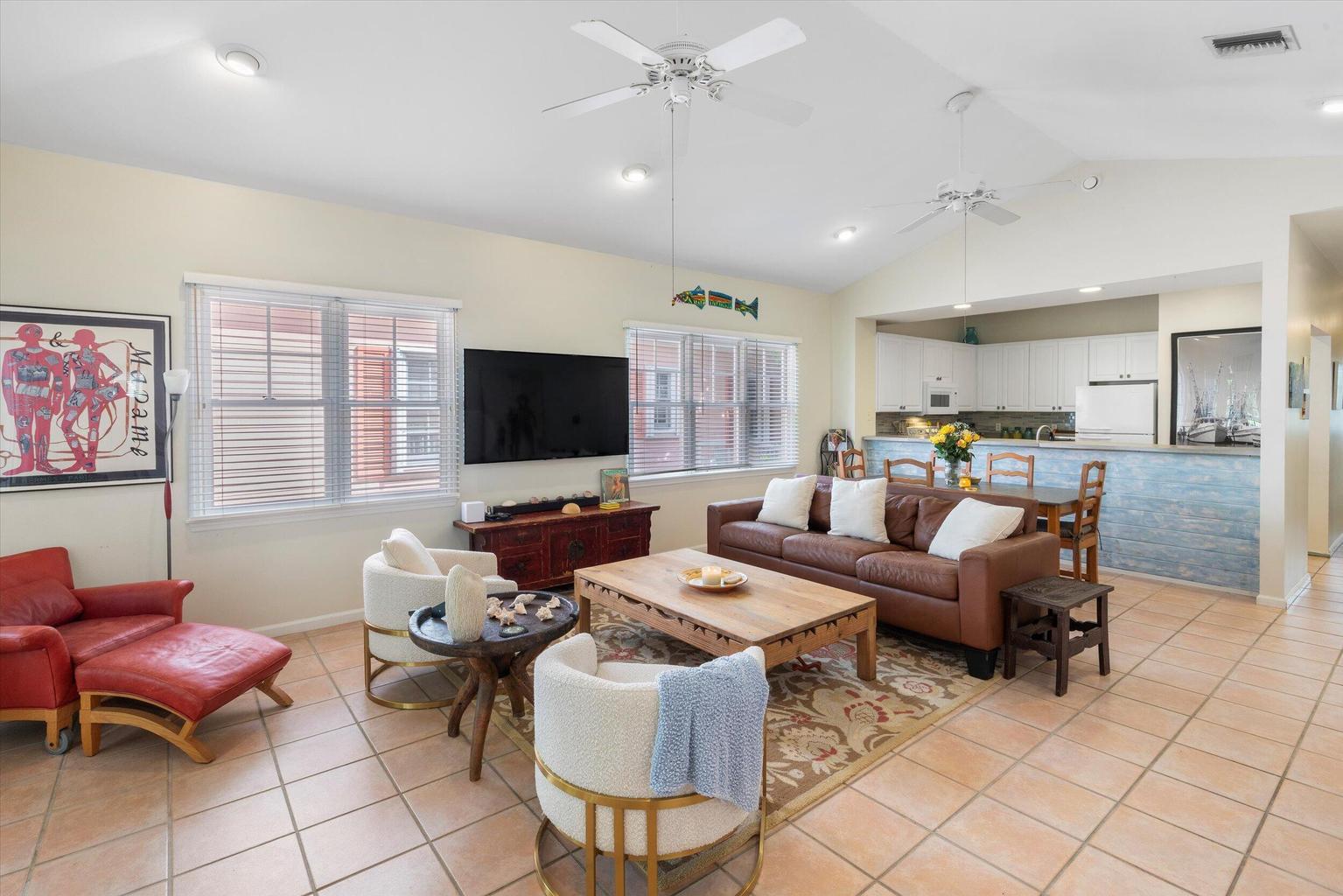 26 Spoonbill Way