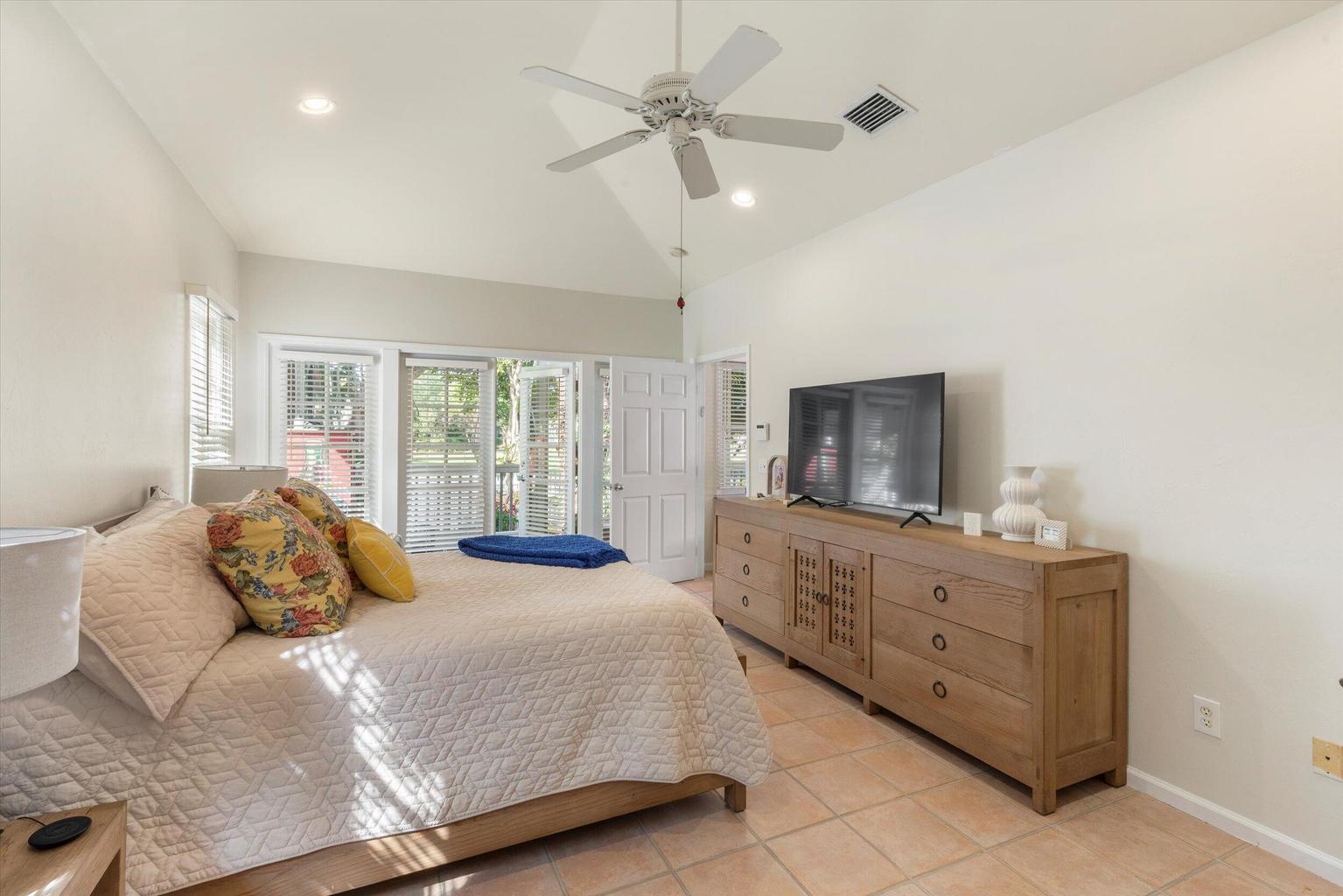 26 Spoonbill Way