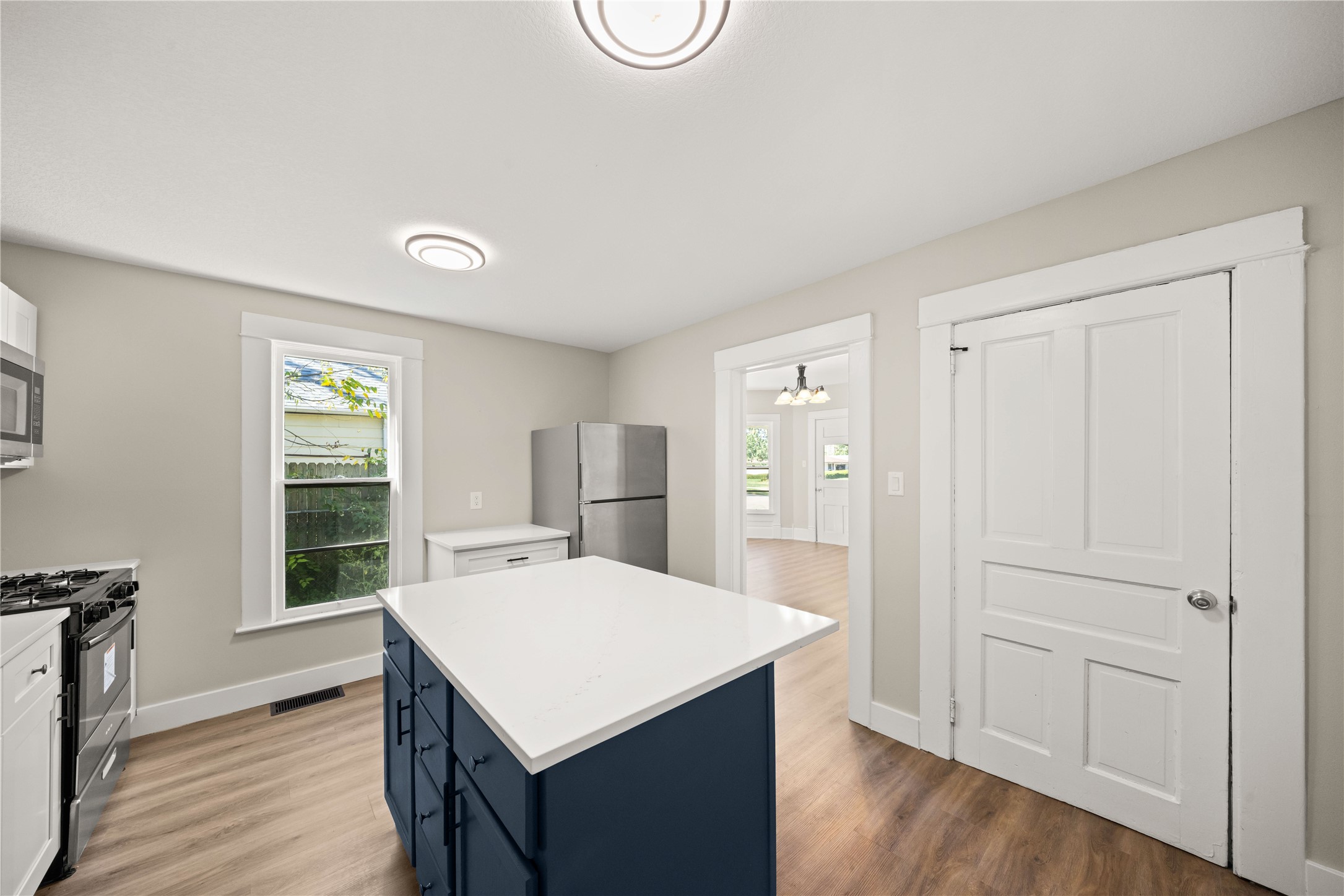 400 4th Street SE