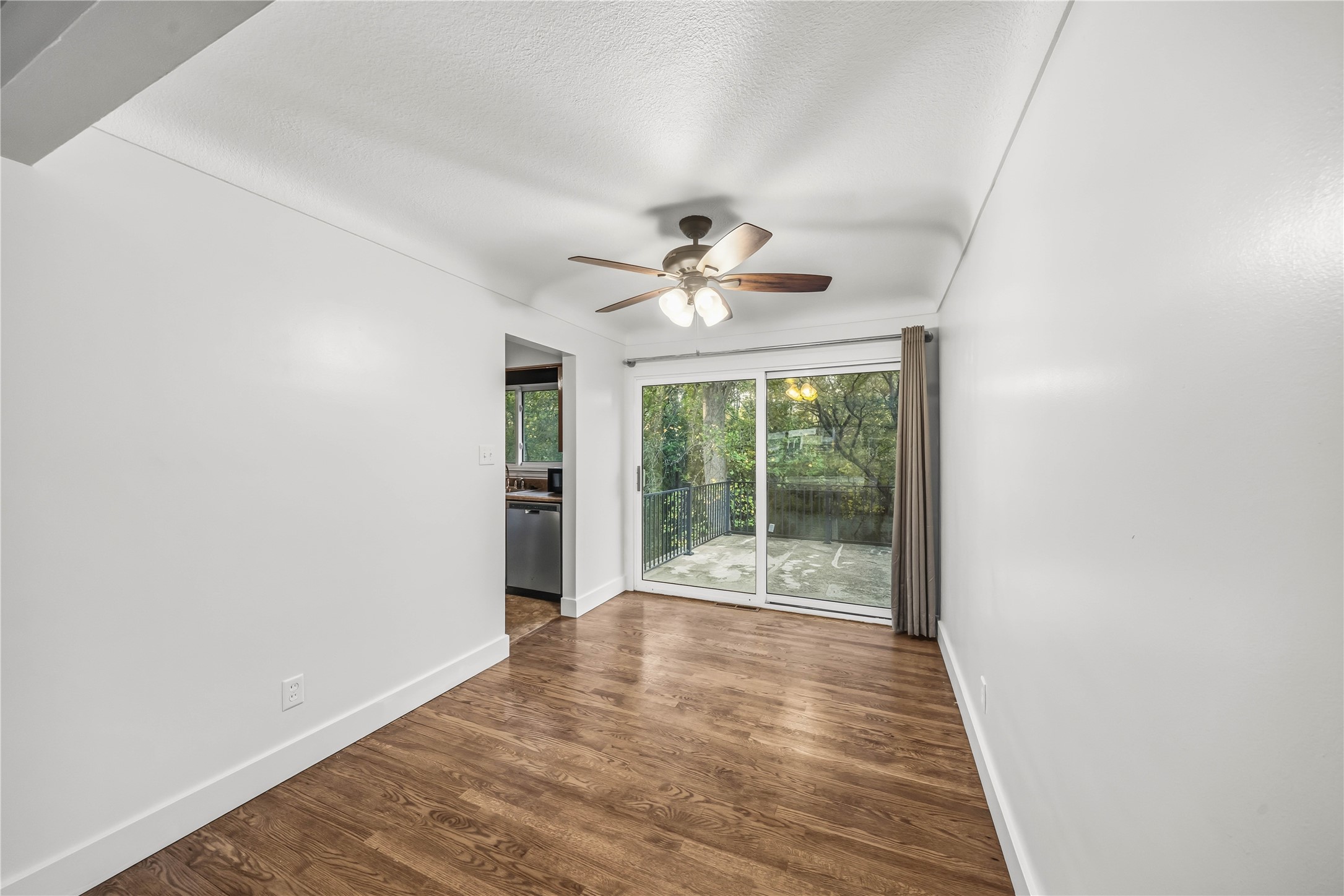 2904 Shadyoak Drive