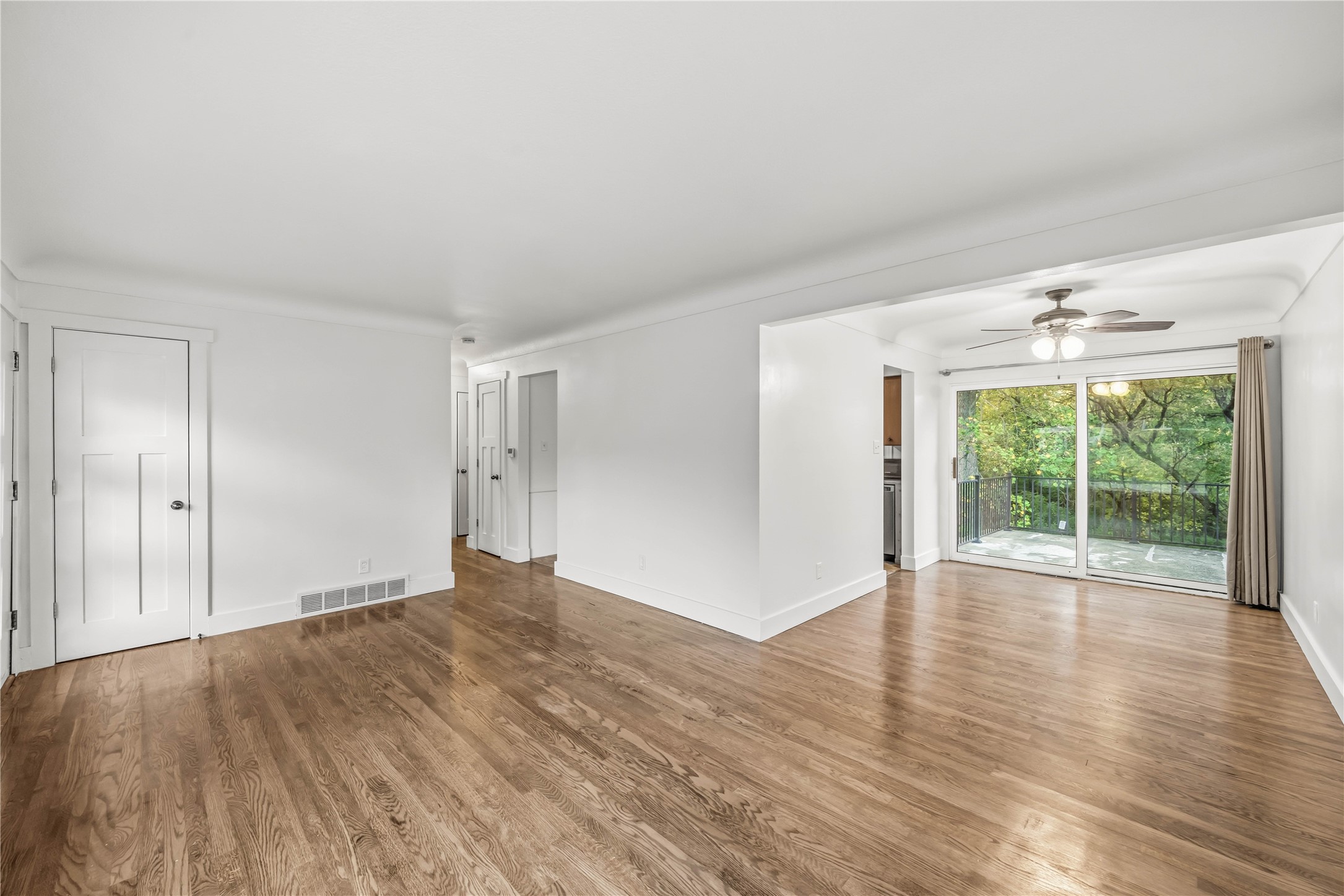 2904 Shadyoak Drive