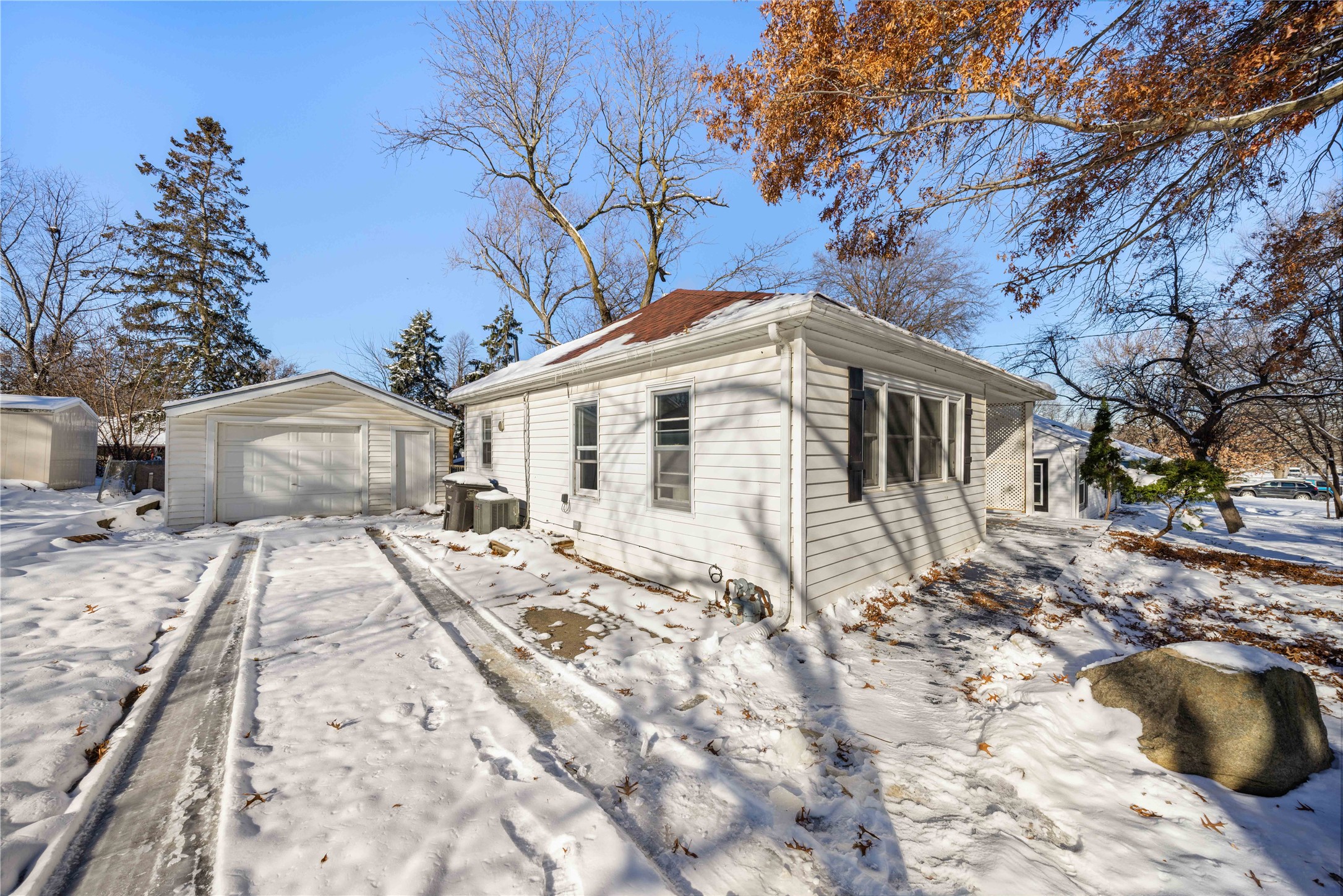 3906 53rd Street
