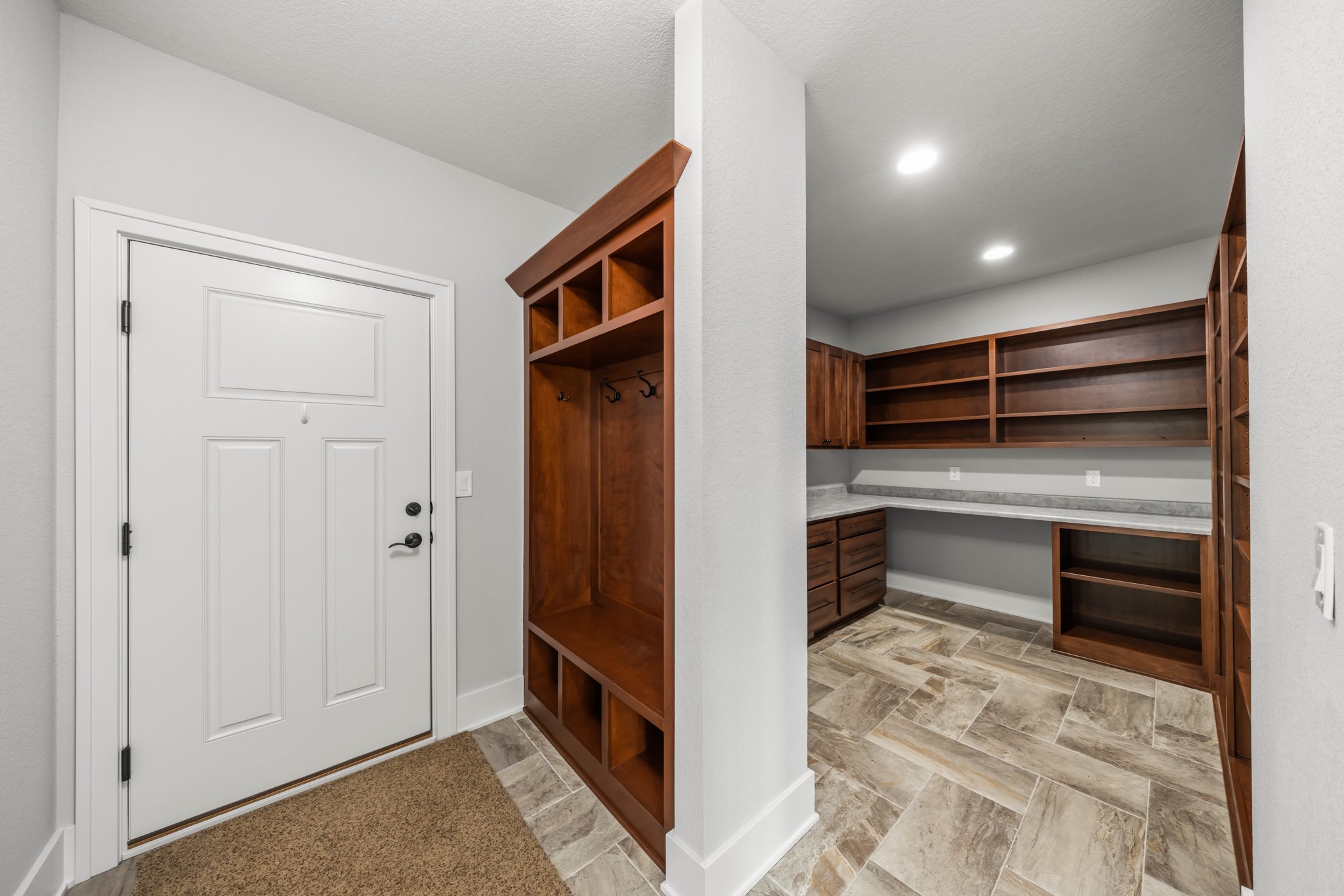 1406 Oakwood Drive