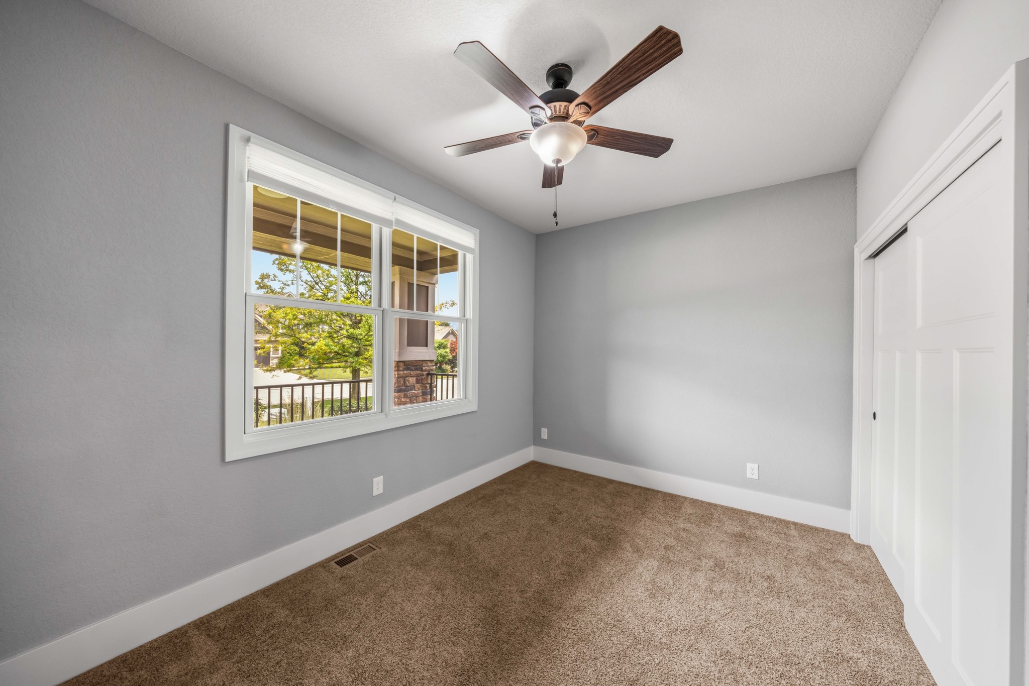 1406 Oakwood Drive