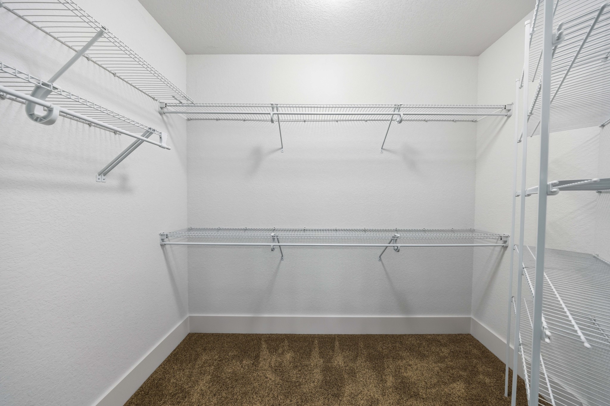 1406 Oakwood Drive