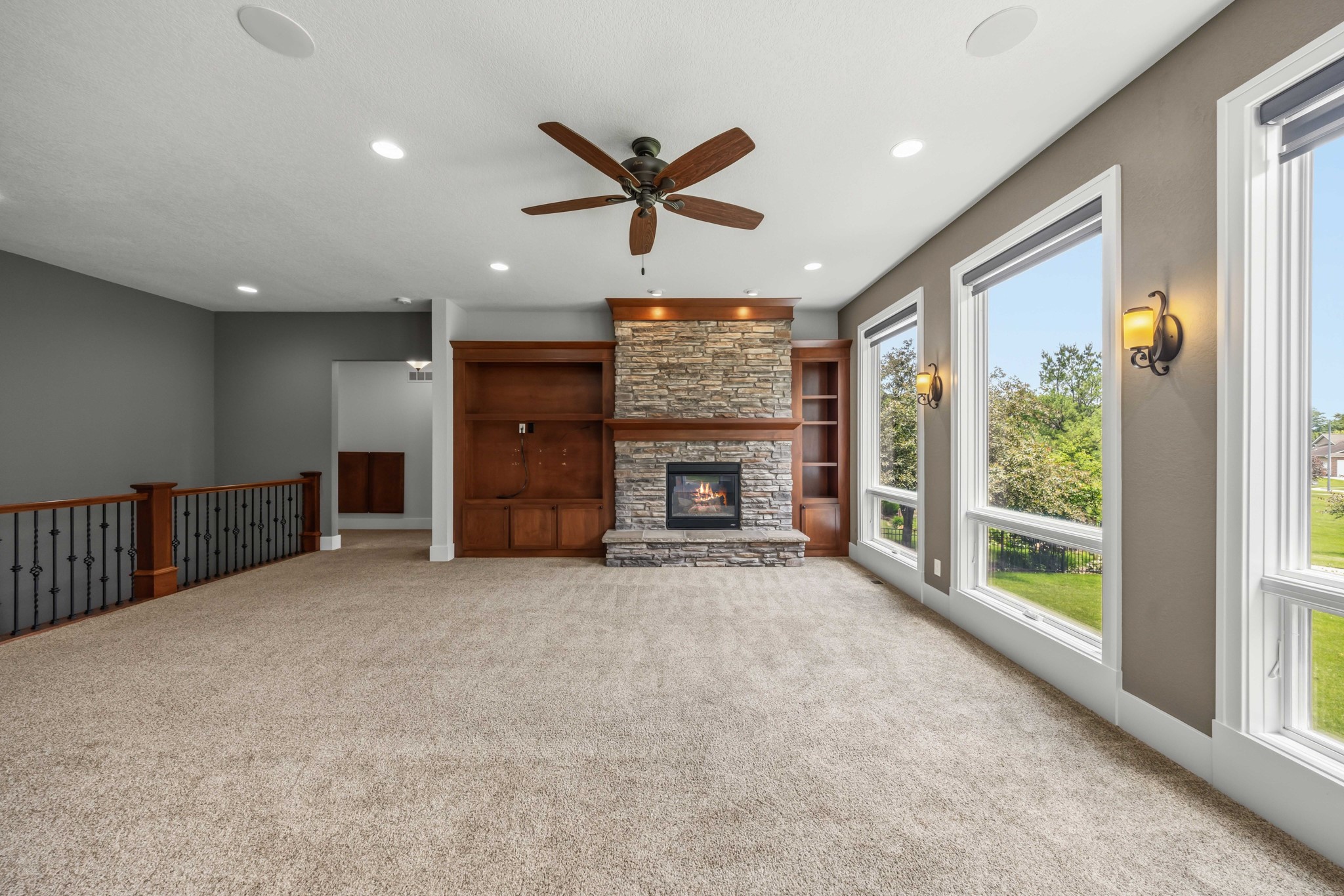 1406 Oakwood Drive