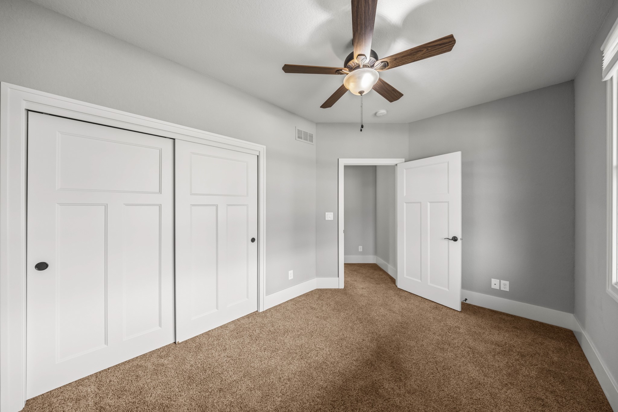 1406 Oakwood Drive