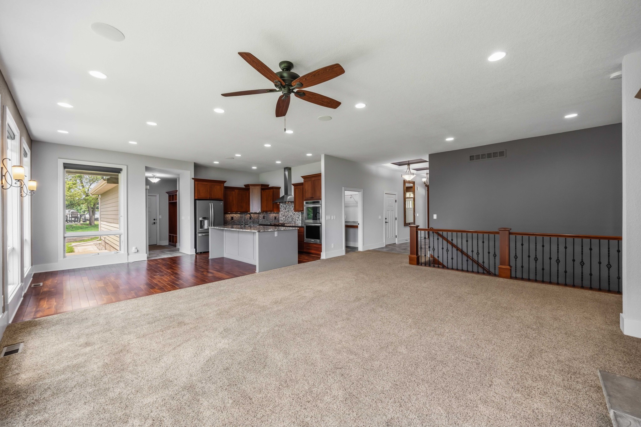 1406 Oakwood Drive