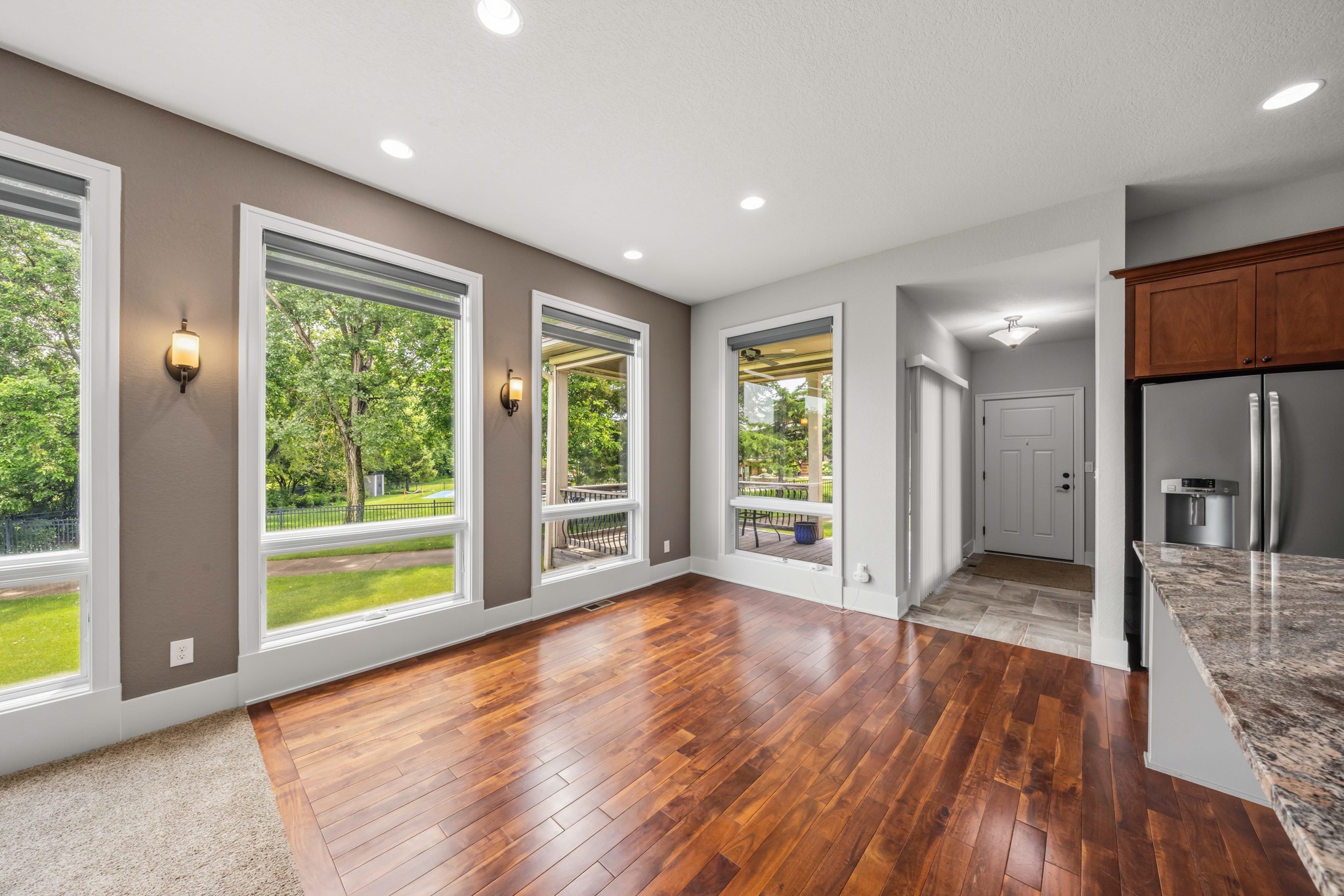 1406 Oakwood Drive