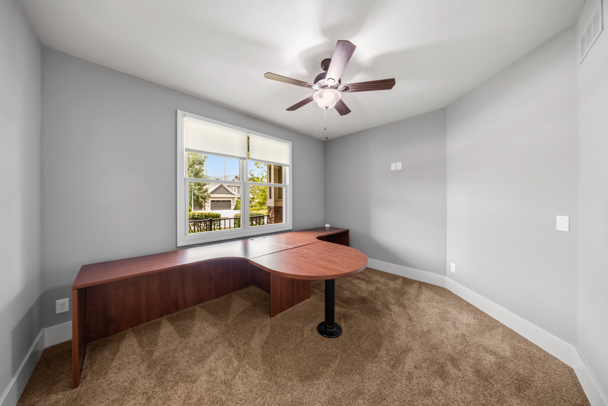 1406 Oakwood Drive