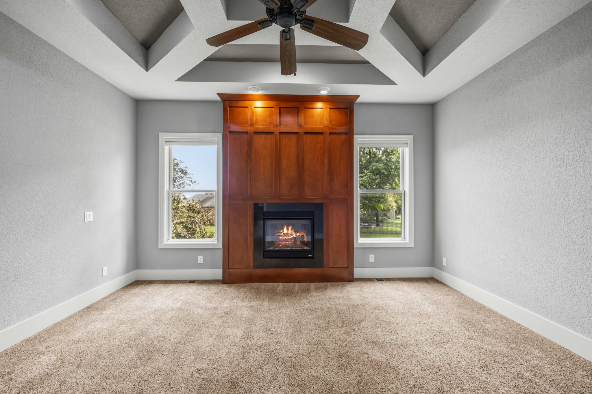 1406 Oakwood Drive