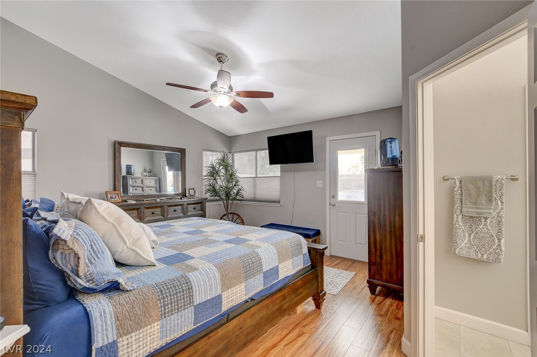 5601 Via Del Viento Avenue