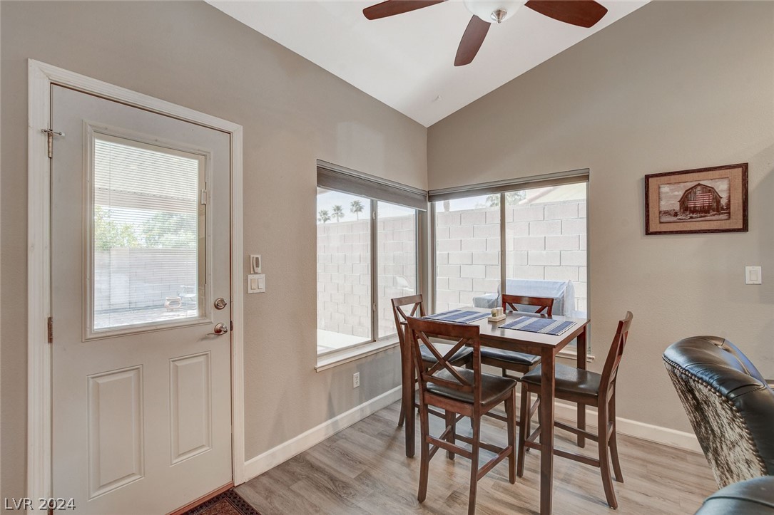 5601 Via Del Viento Avenue