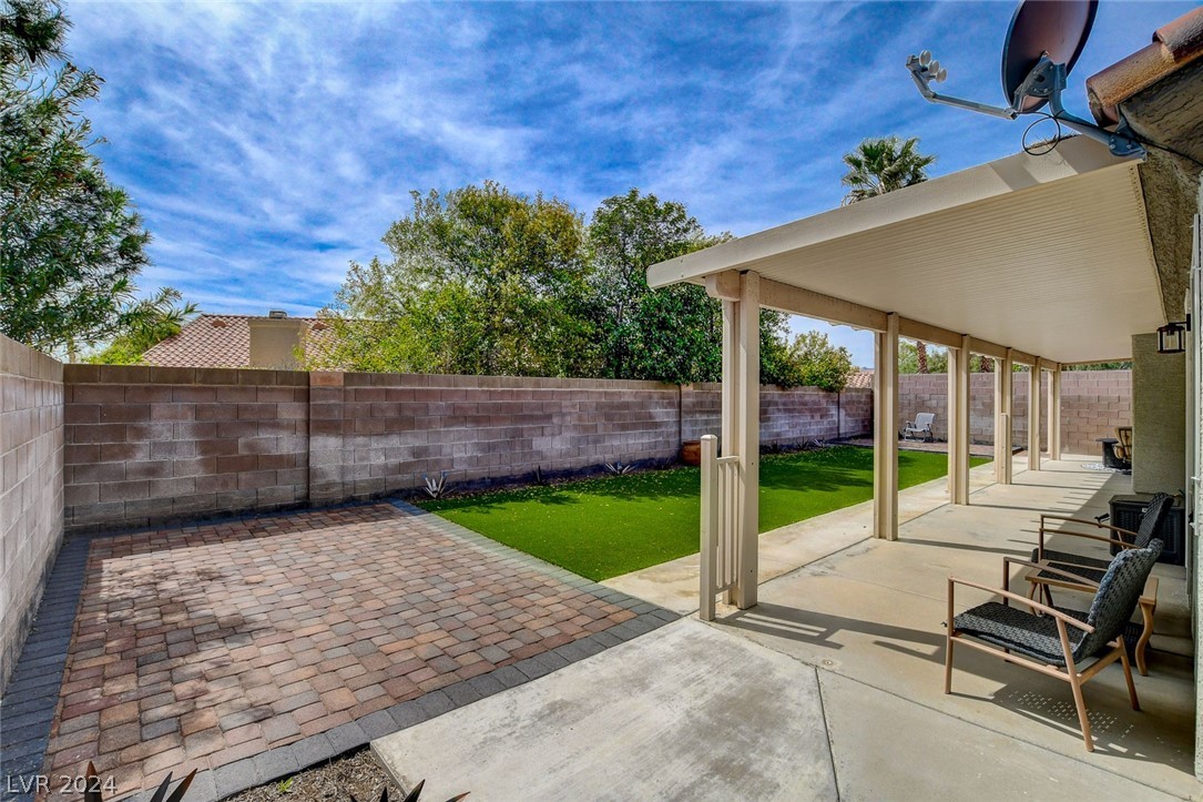 5601 Via Del Viento Avenue