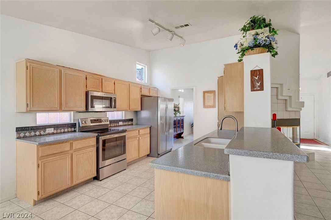 6429 Rancho Santa Fe Drive