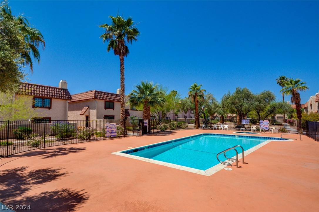 5471 Escondido Street