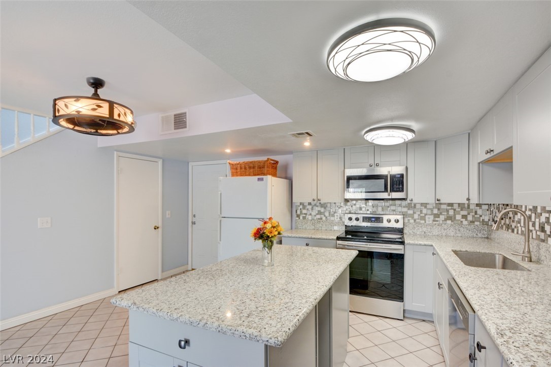 5471 Escondido Street