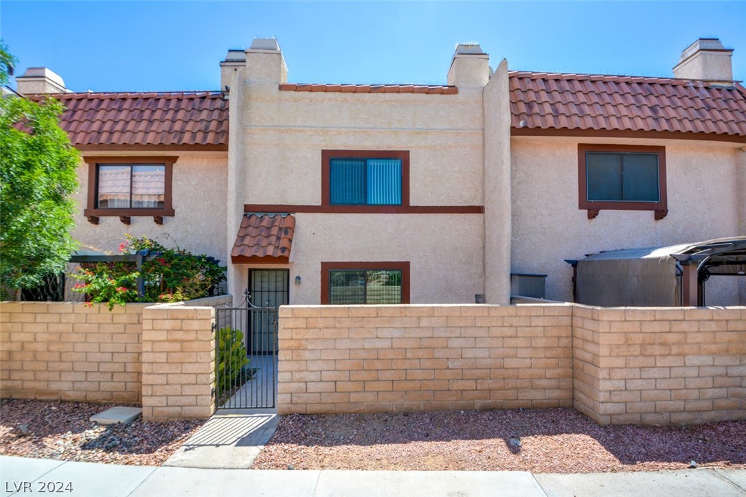 5471 Escondido Street