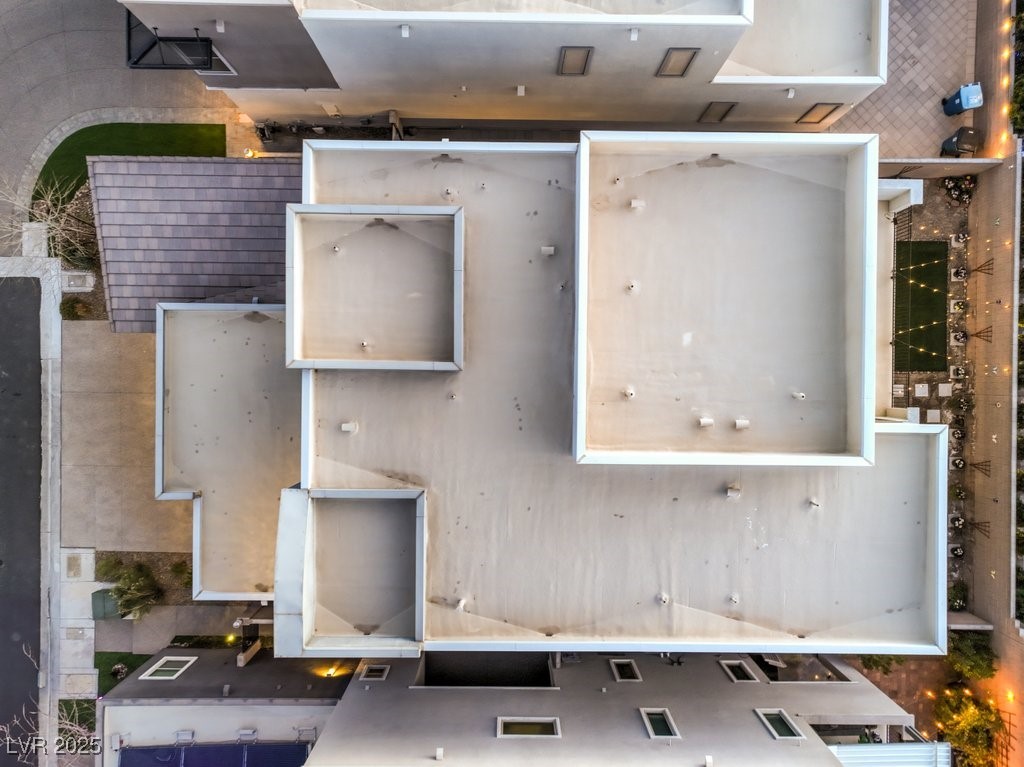 695 Daylight Ridge Court