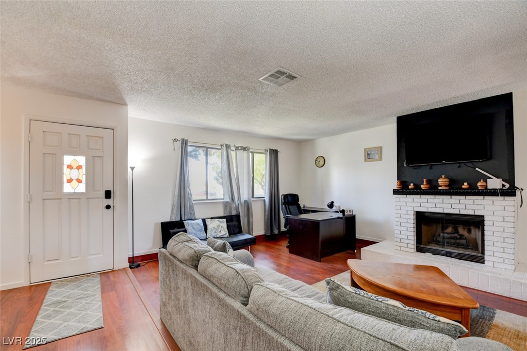 2696 Matogroso Lane