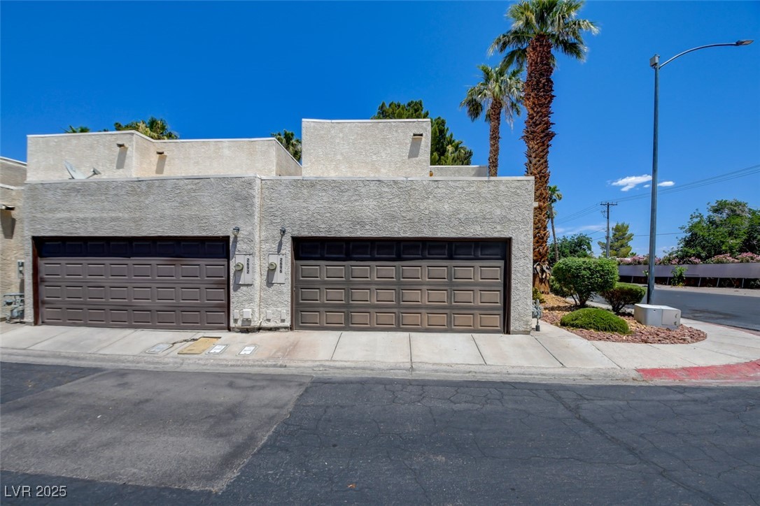 2696 Matogroso Lane