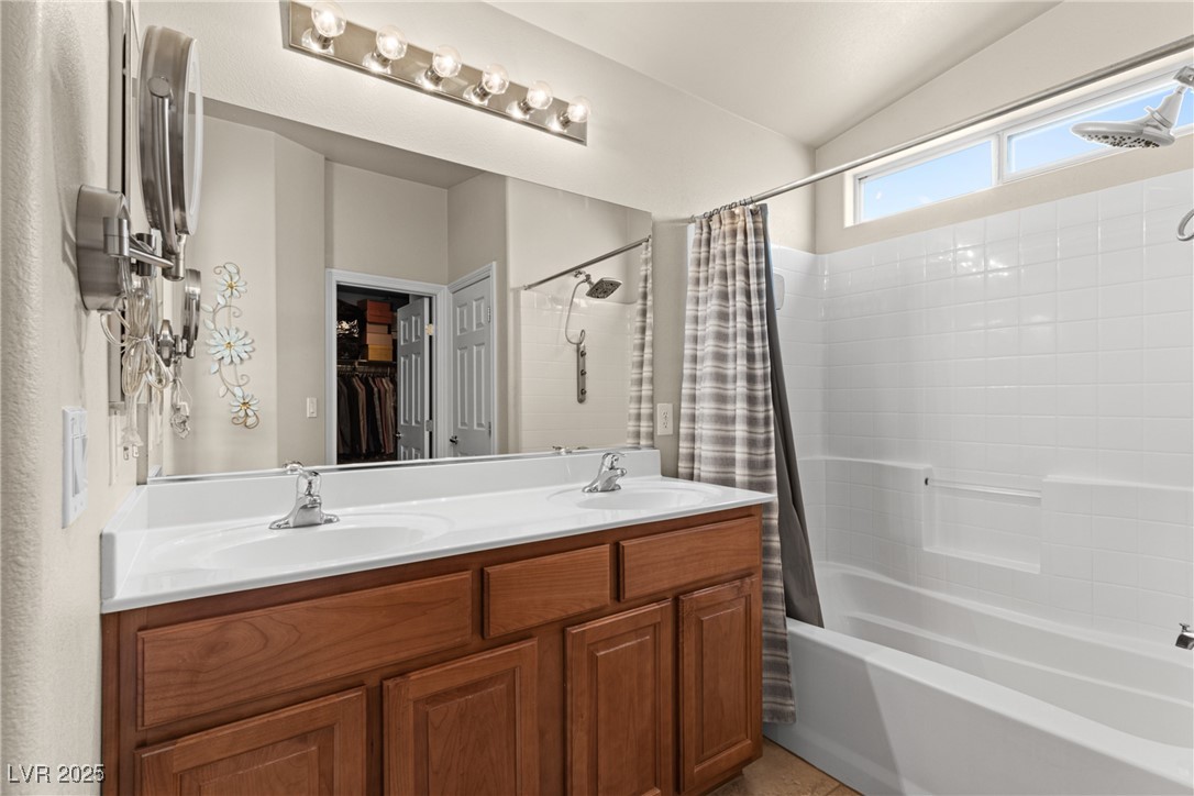 9368 Maple Red Court