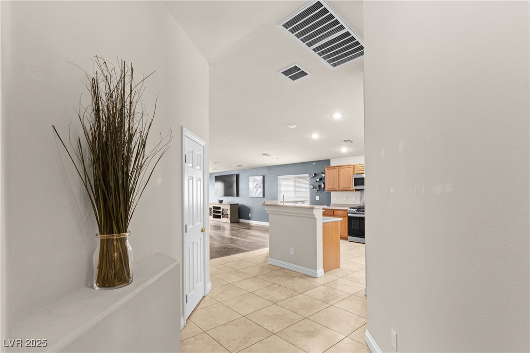 9368 Maple Red Court