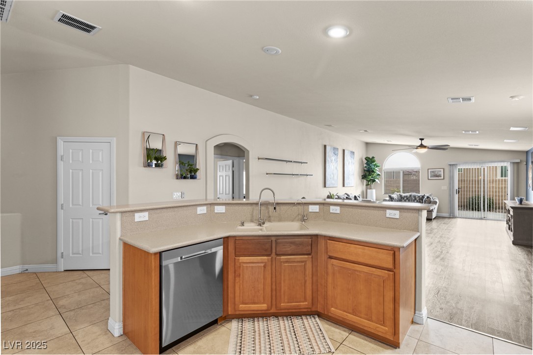 9368 Maple Red Court