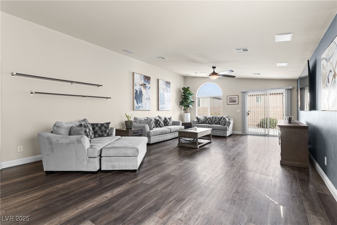 9368 Maple Red Court