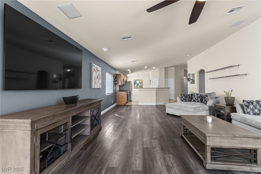 9368 Maple Red Court