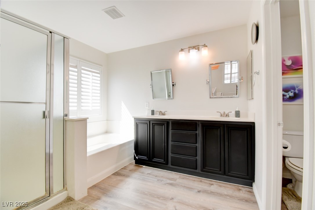 5697 Tapestry Rose Court