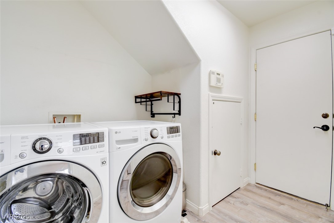 5697 Tapestry Rose Court