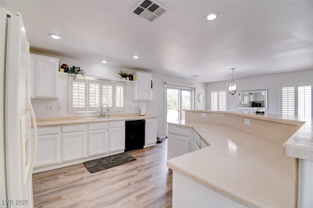 5697 Tapestry Rose Court