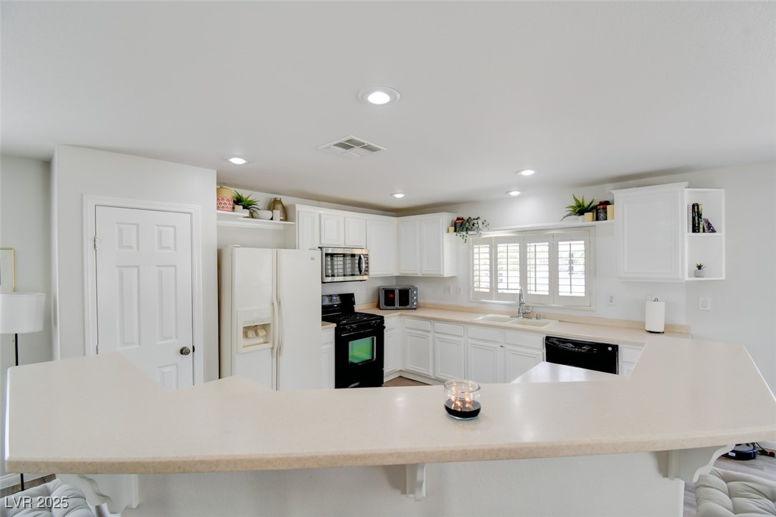 5697 Tapestry Rose Court