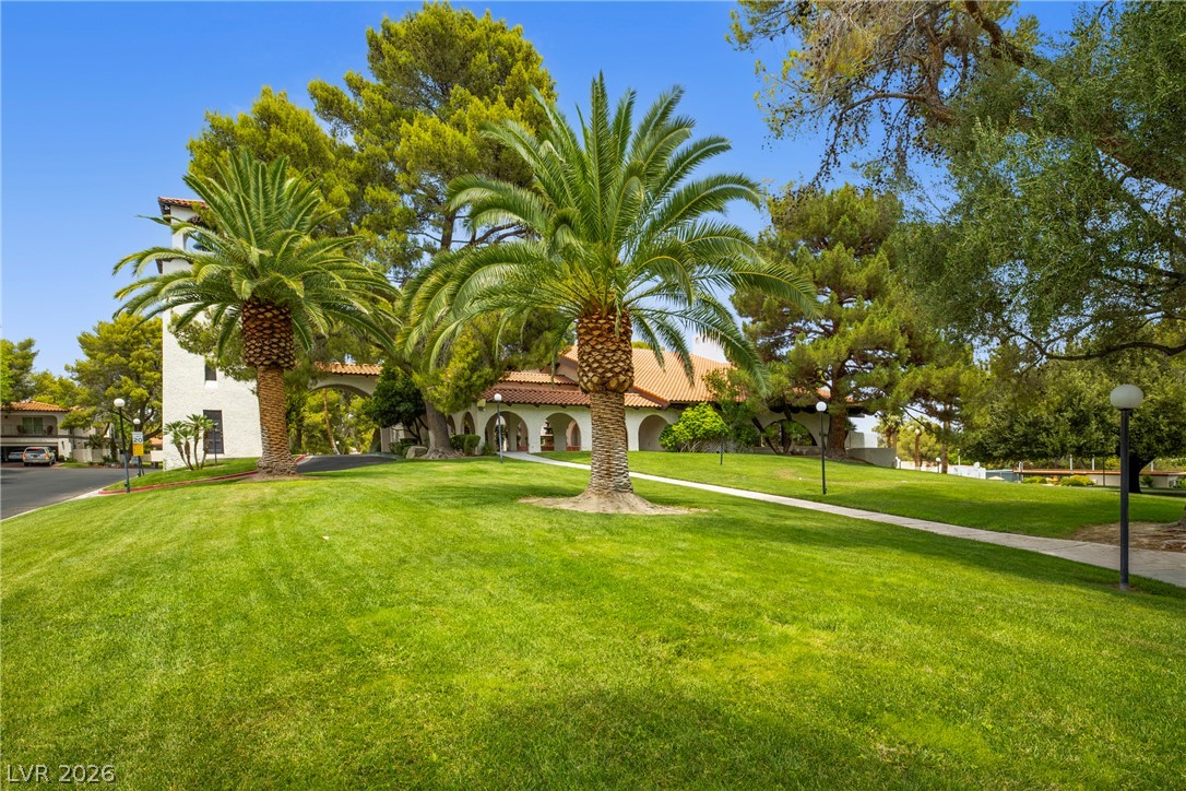 1913 Plaza Del Dios